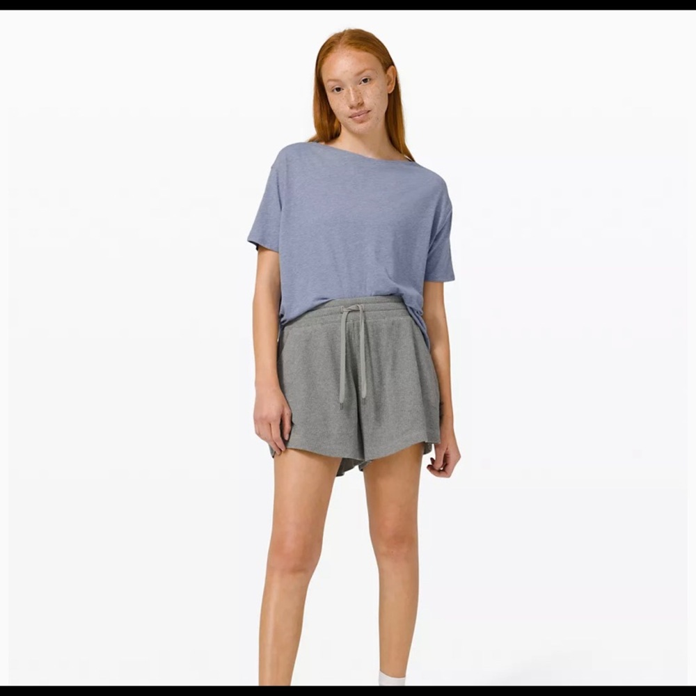 Lululemon back in action short sleeve tee